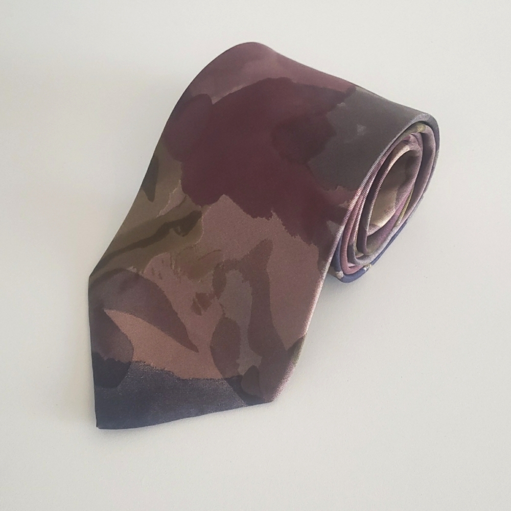 3/$40 GANT Blue and Pink Abstract Watercolour Silk Tie